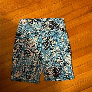 Lilly Pulitzer Luxletic Size Large Vibrant Blue Swirl Women's Bike Shorts